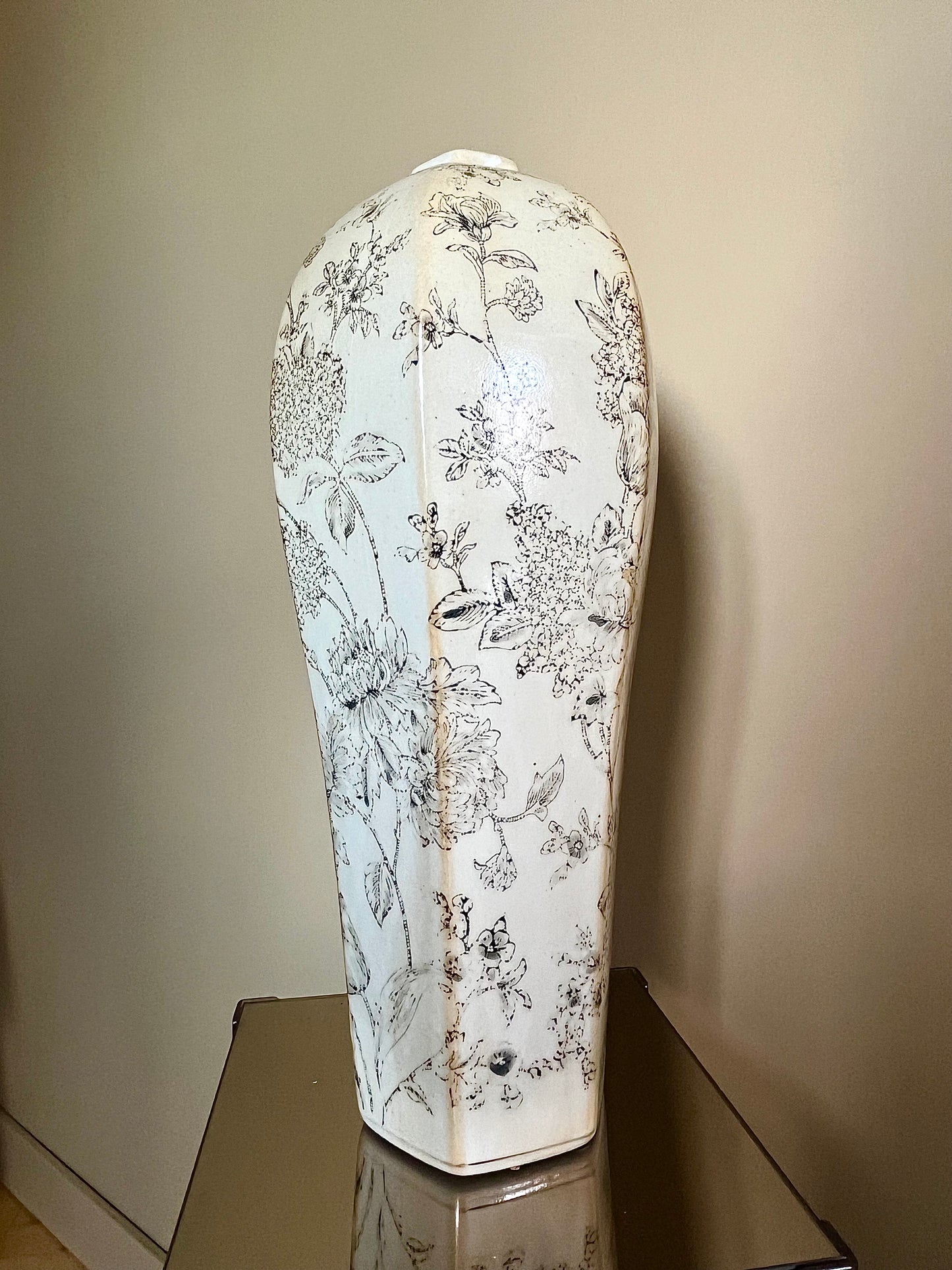 Art Nouveau vas 1920-/30-tal