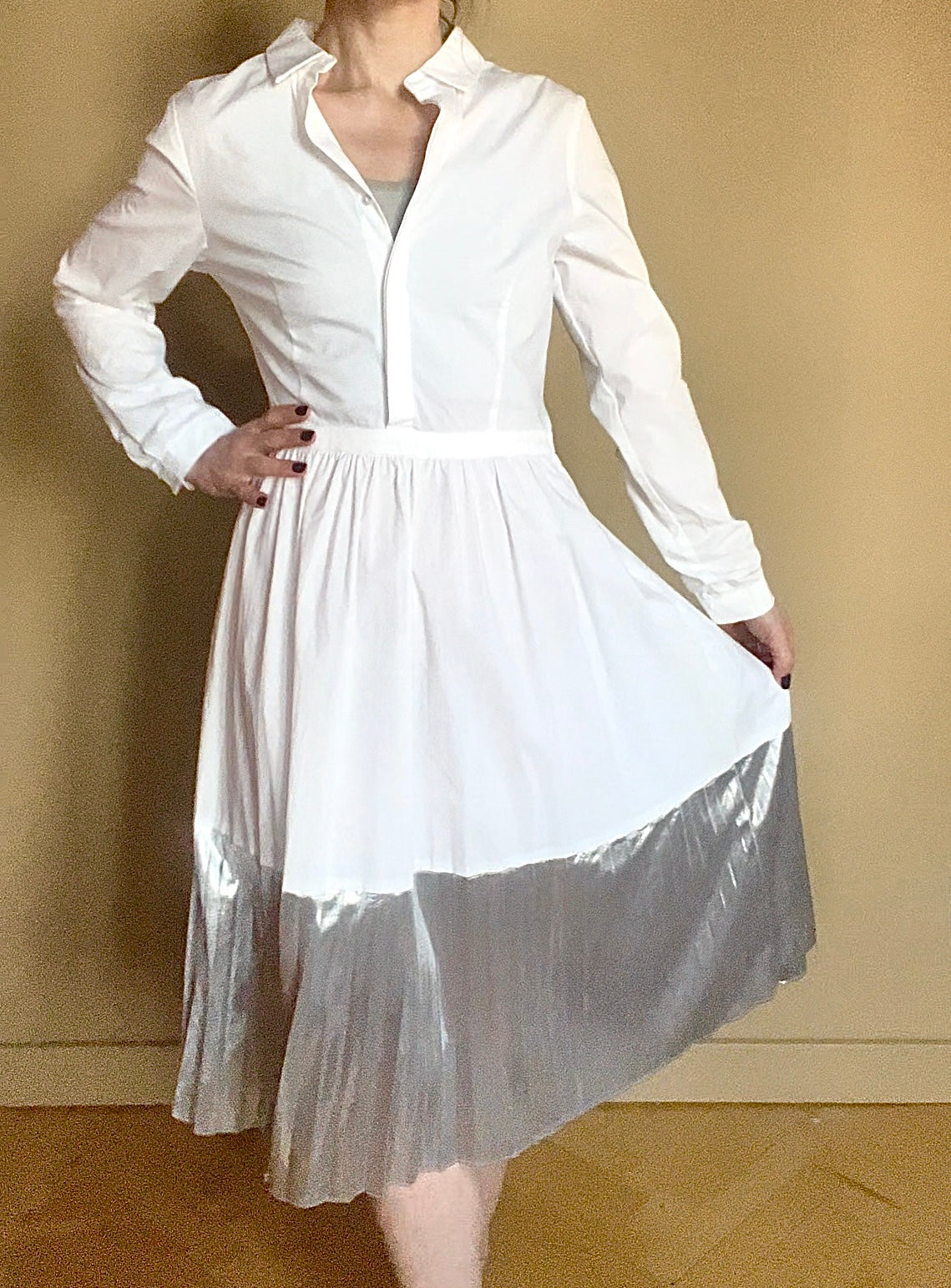 Skjortklänning med plisserad kjol