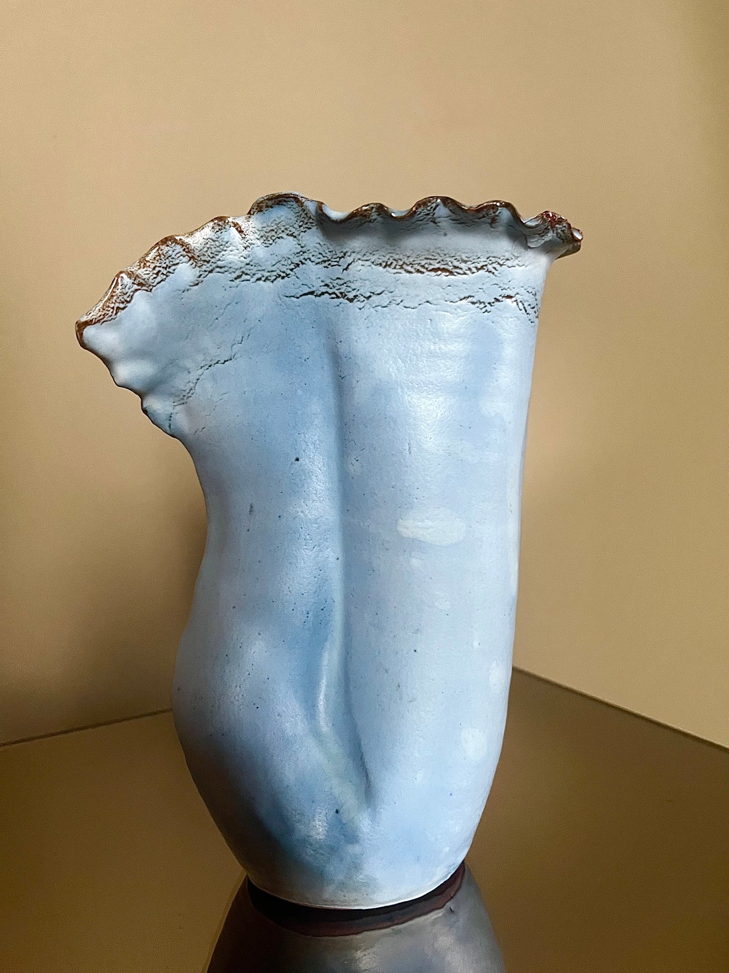 Himmelsblå keramikvas