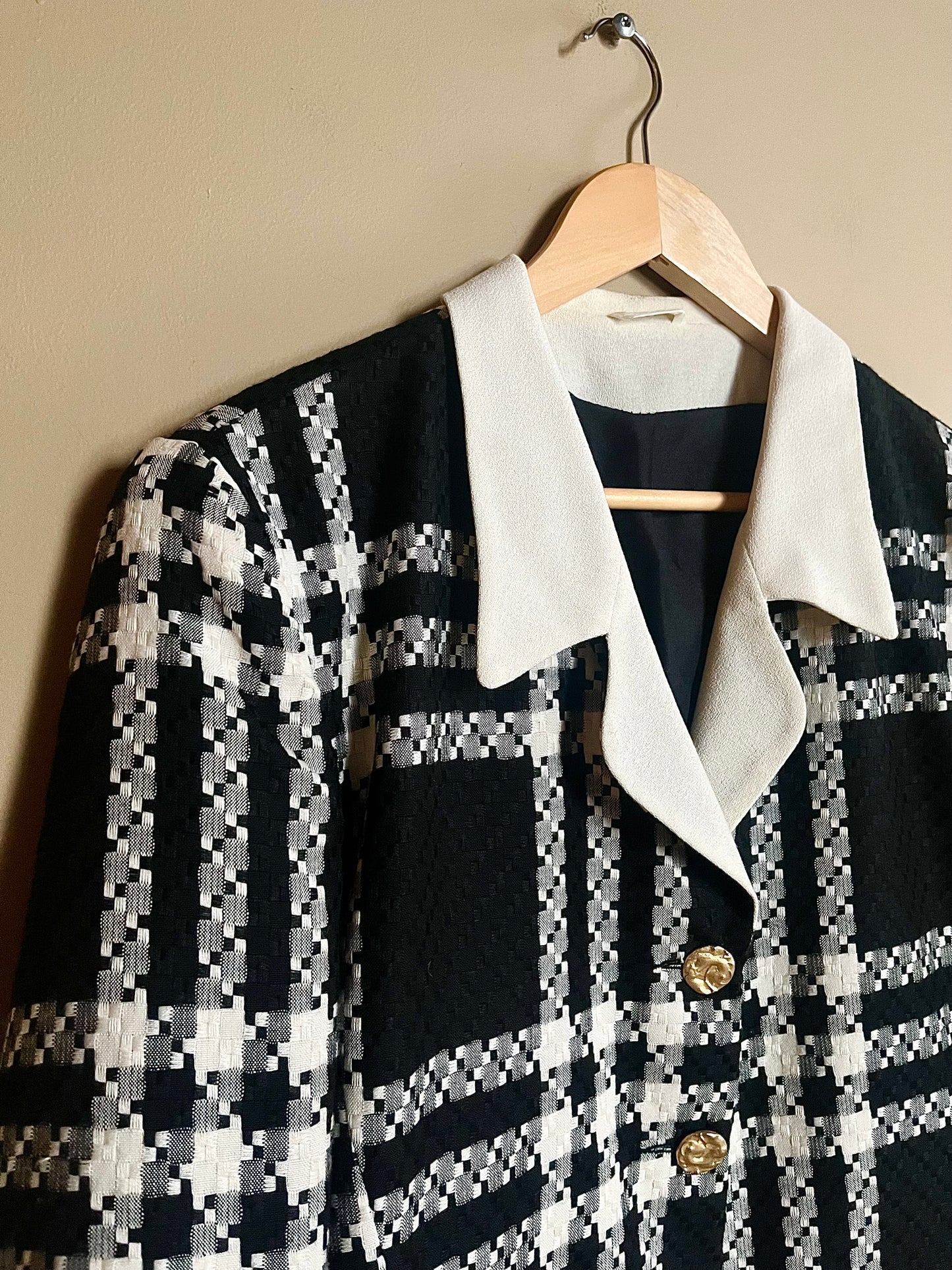 Svartvit kavaj 1980-tal