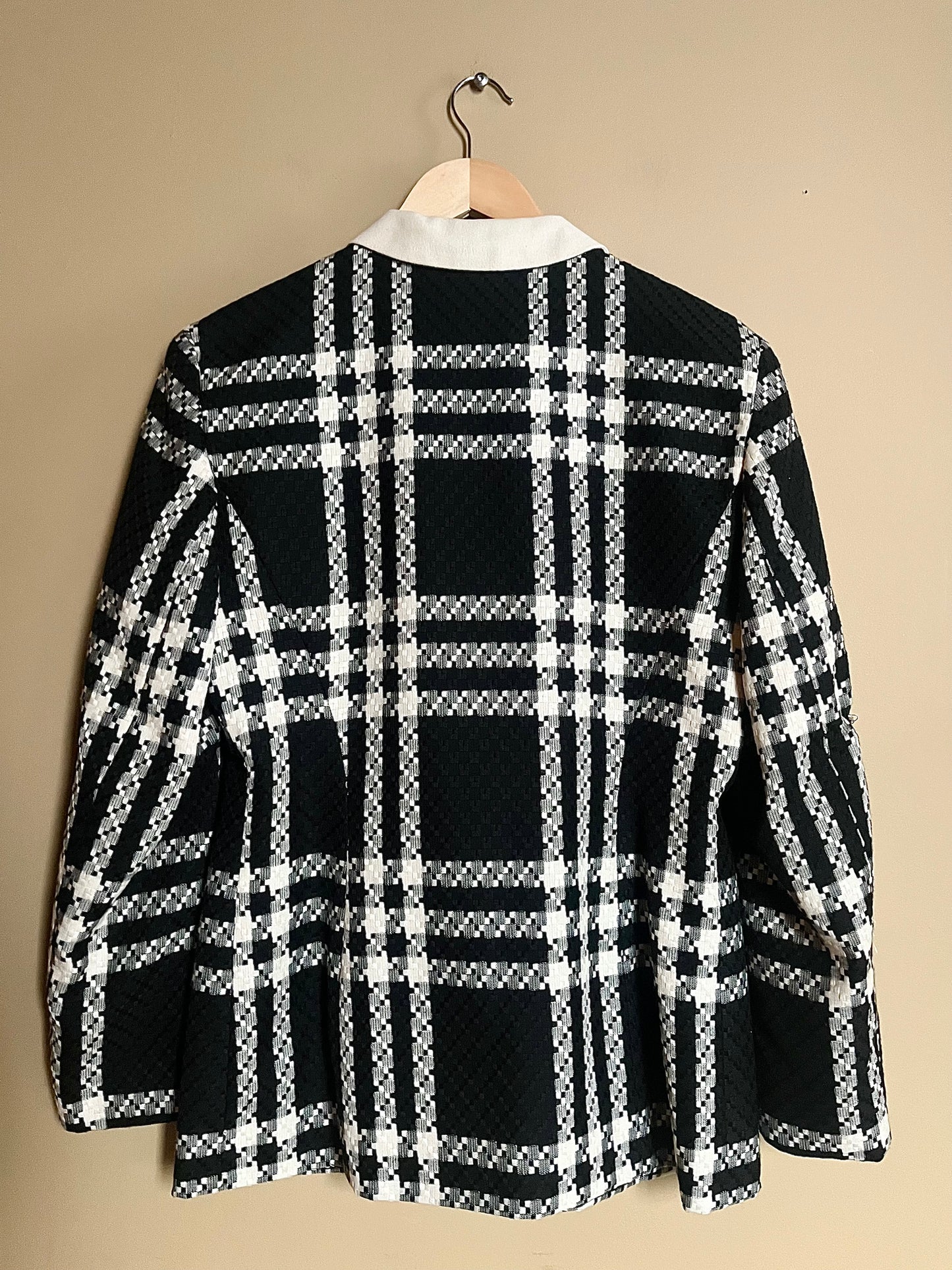 Svartvit kavaj 1980-tal