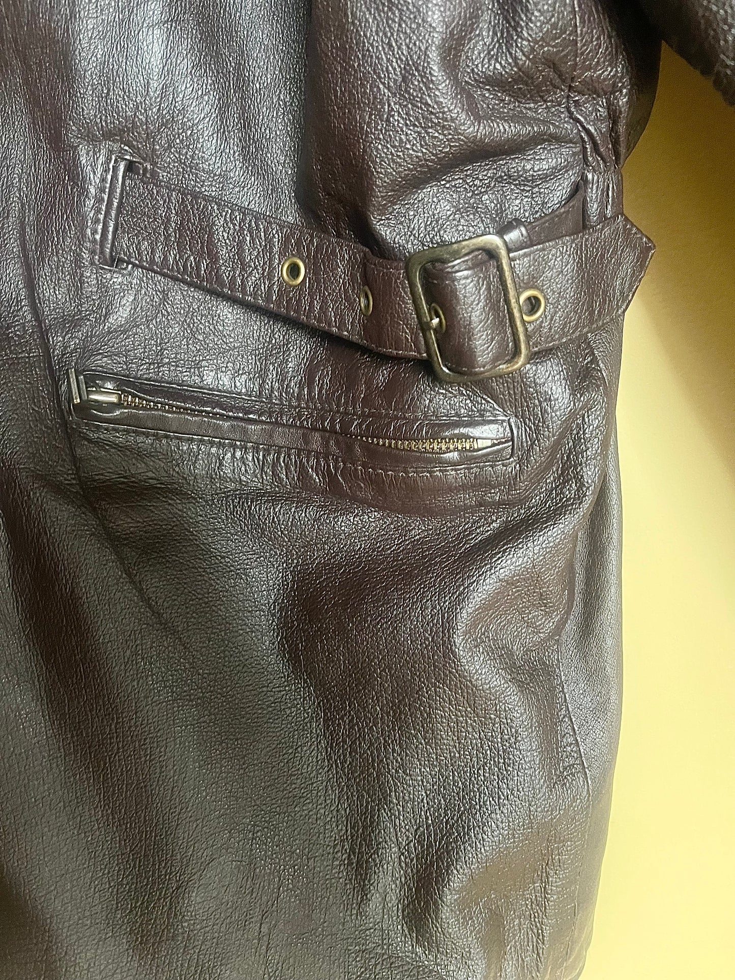 Skinnjacka med fårskinnskrage