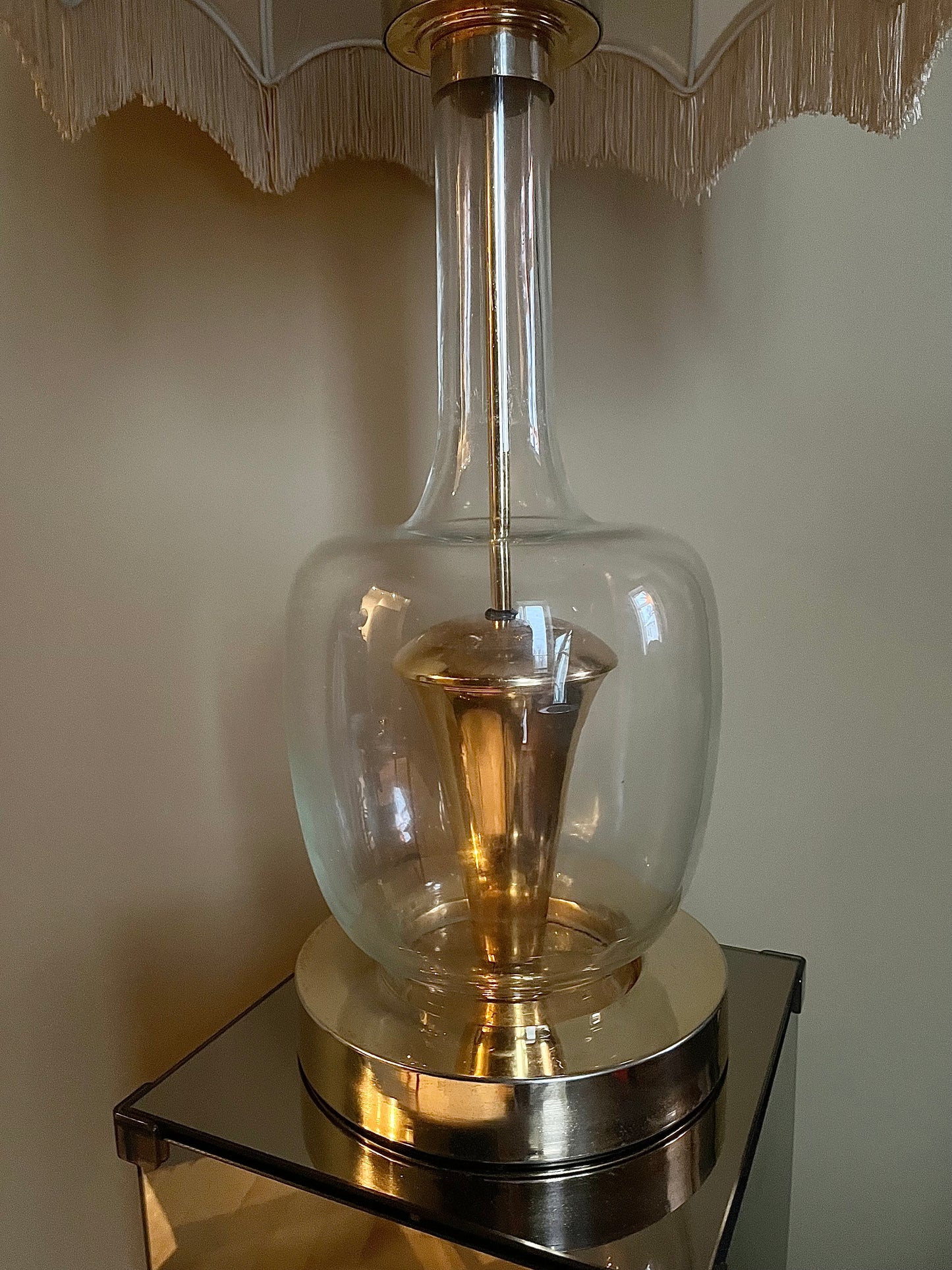 Maffig italiensk bordslampa