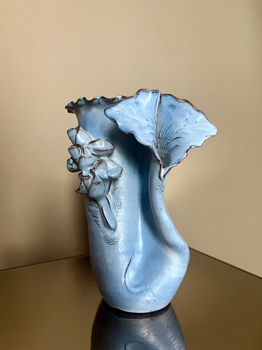 Himmelsblå keramikvas