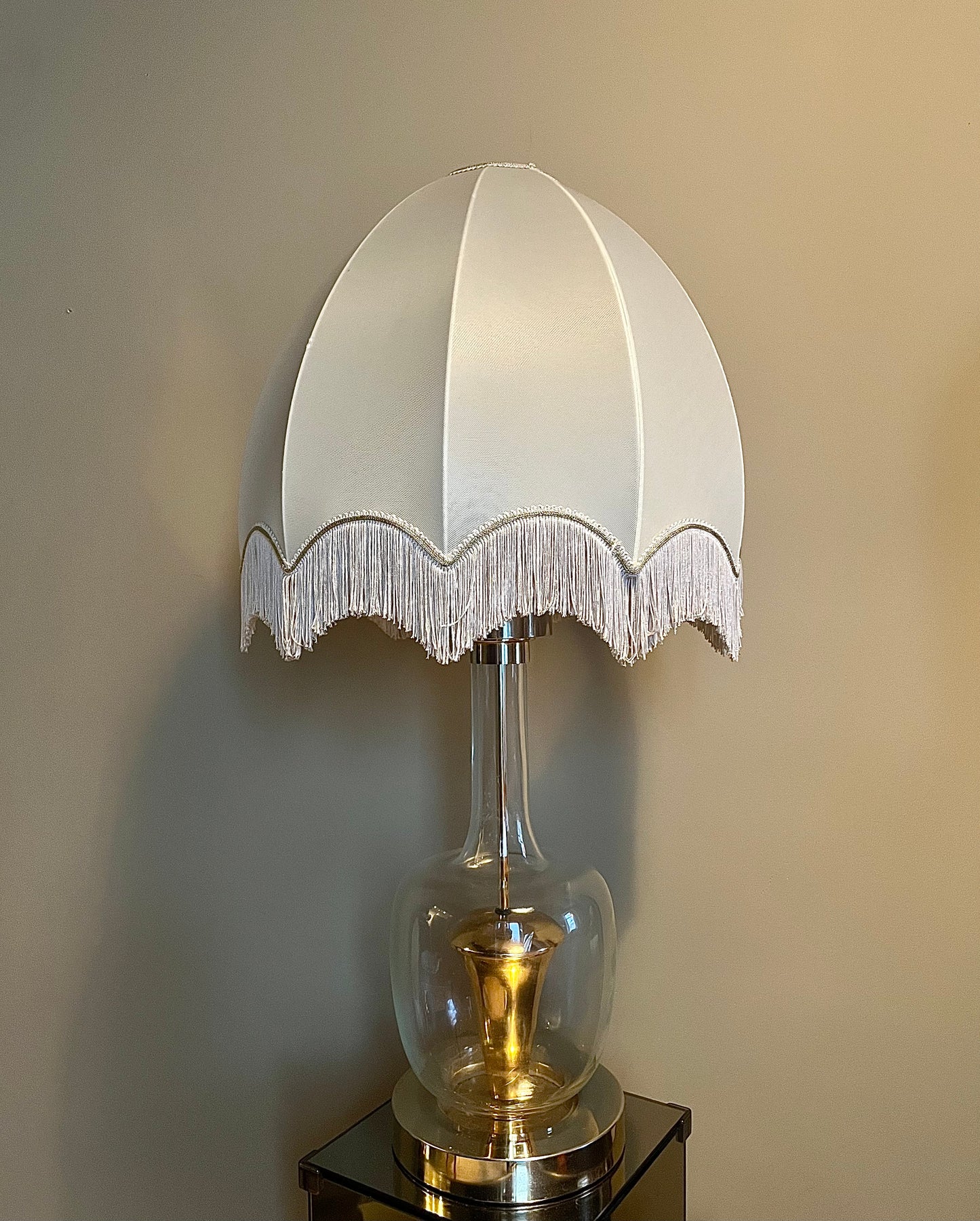 Maffig italiensk bordslampa