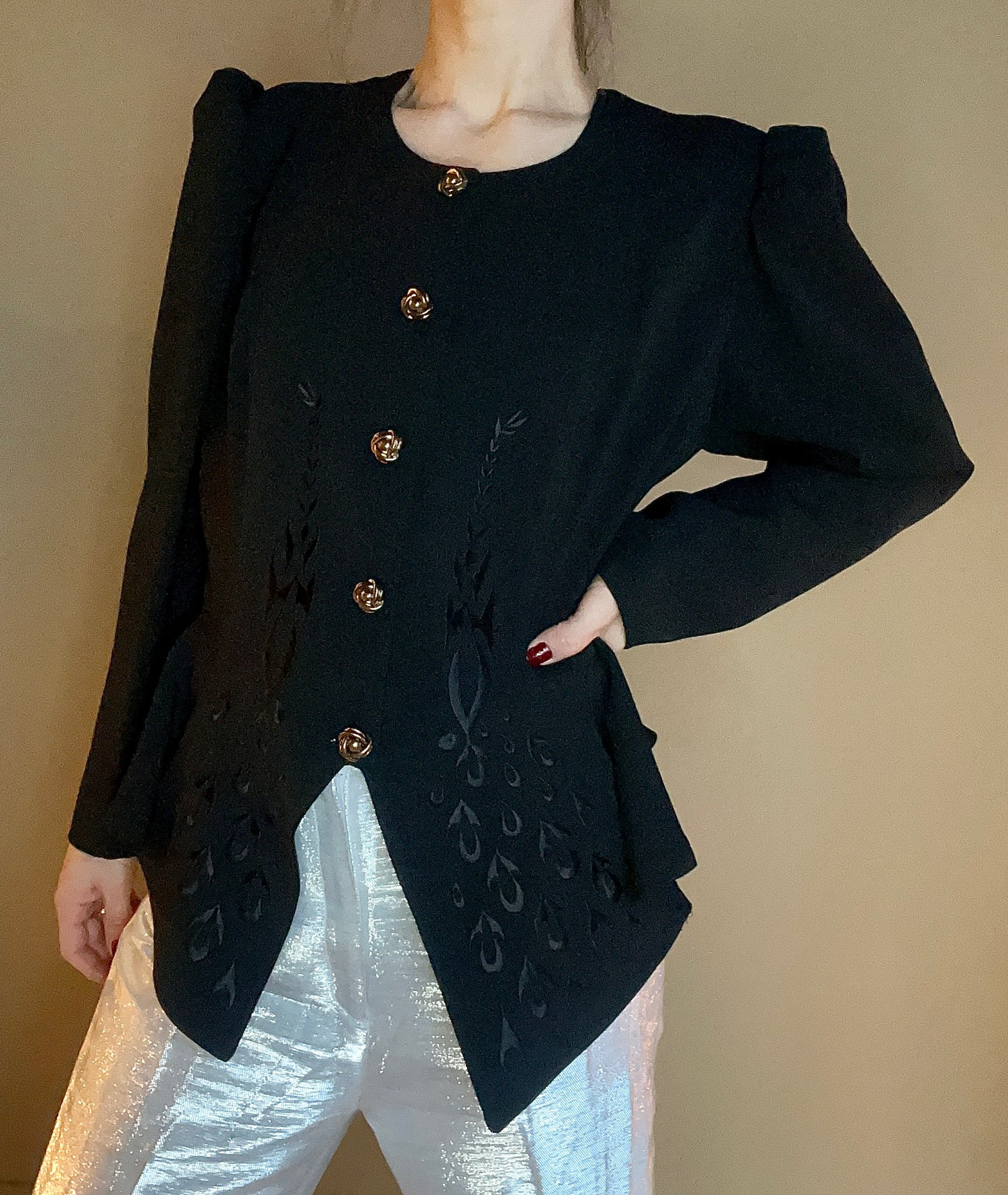 Tjusig vintagekavaj med brodyr