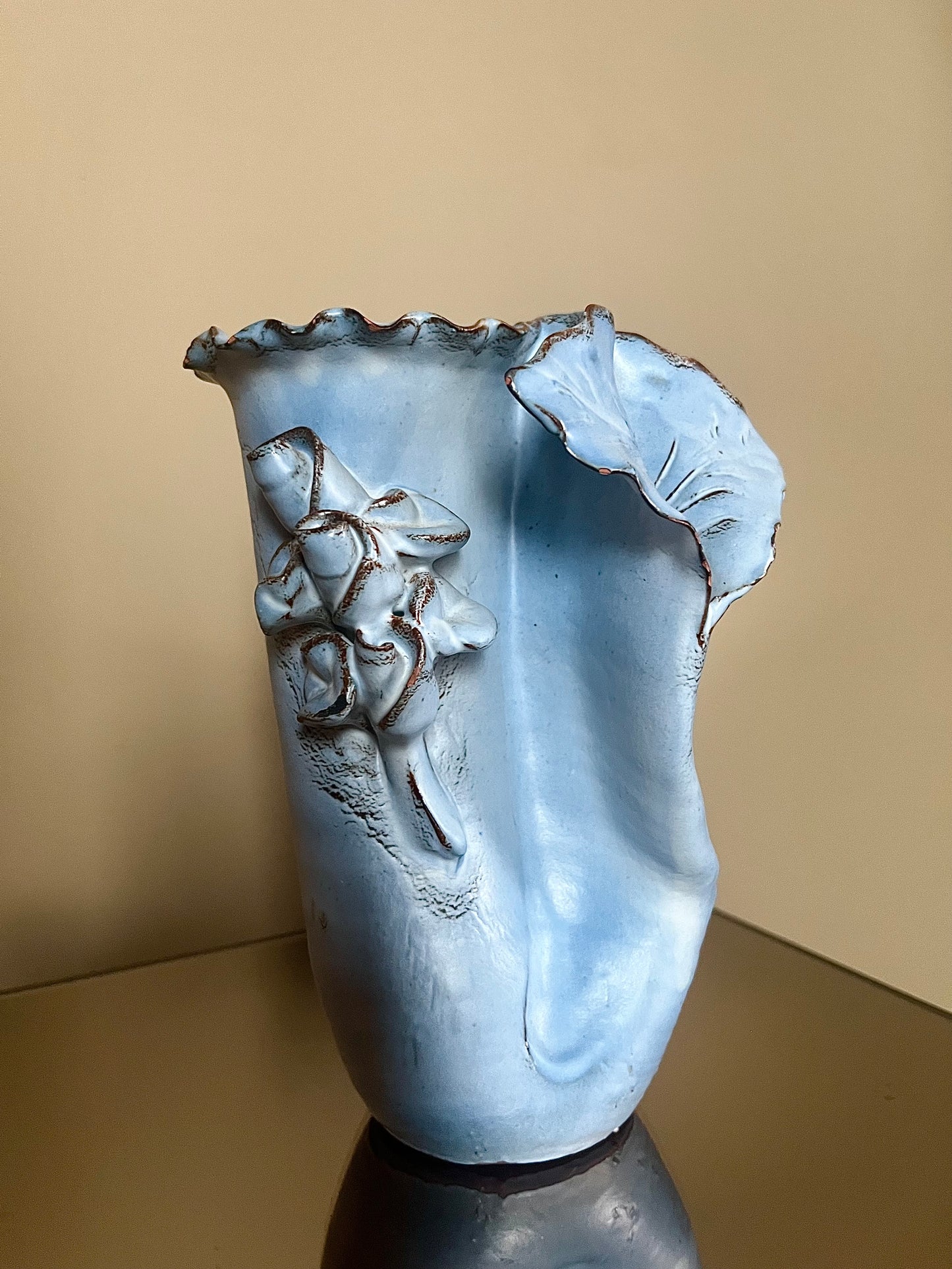 Himmelsblå keramikvas