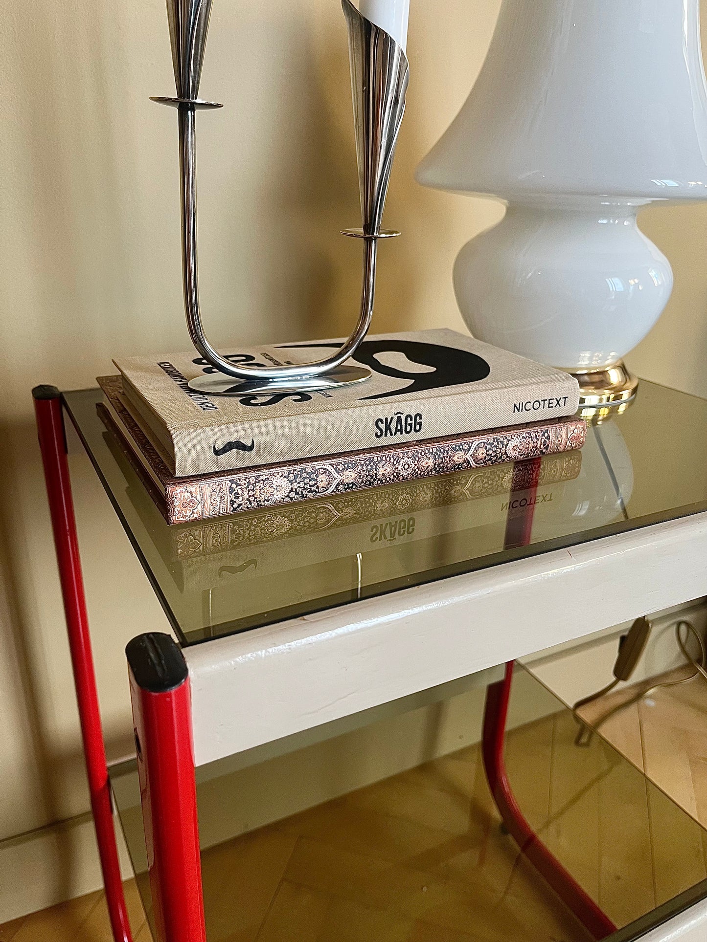 Italienskt sidobord 1980-tal