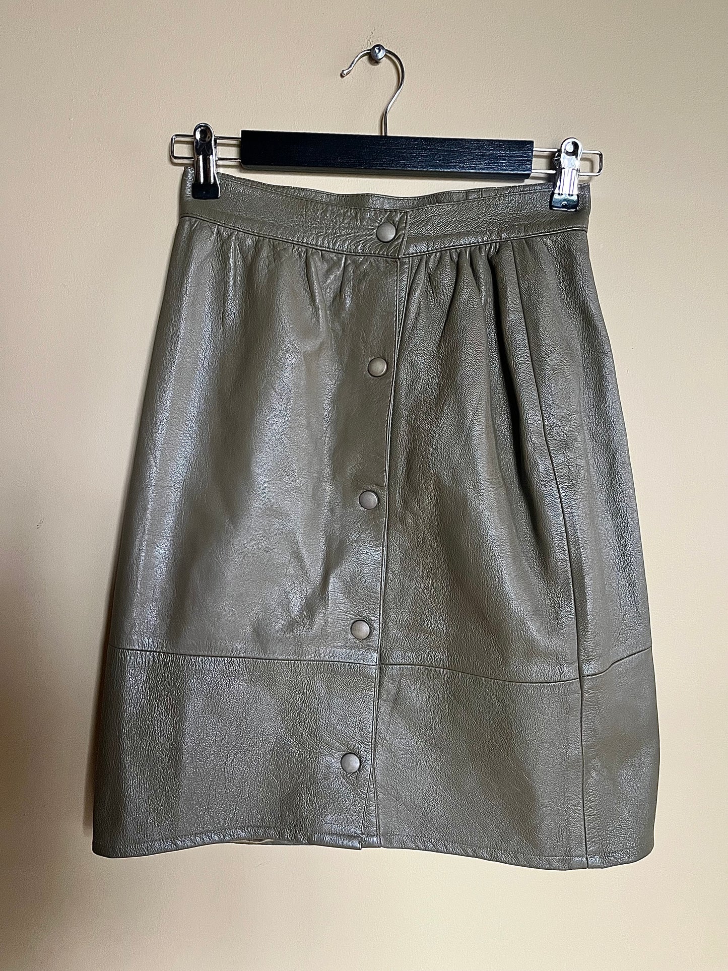 Skinnkjol Vera Pelle