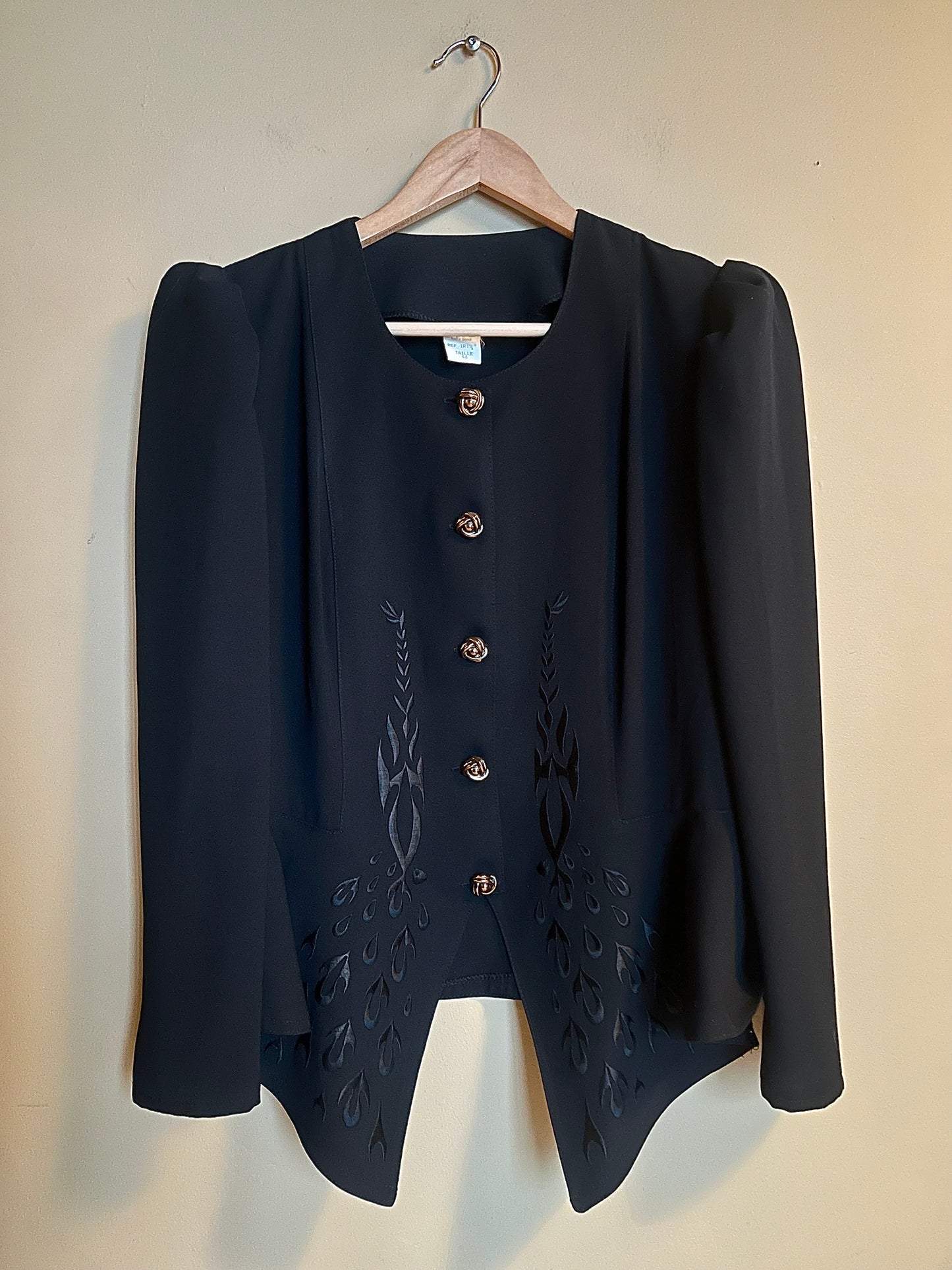 Tjusig vintagekavaj med brodyr