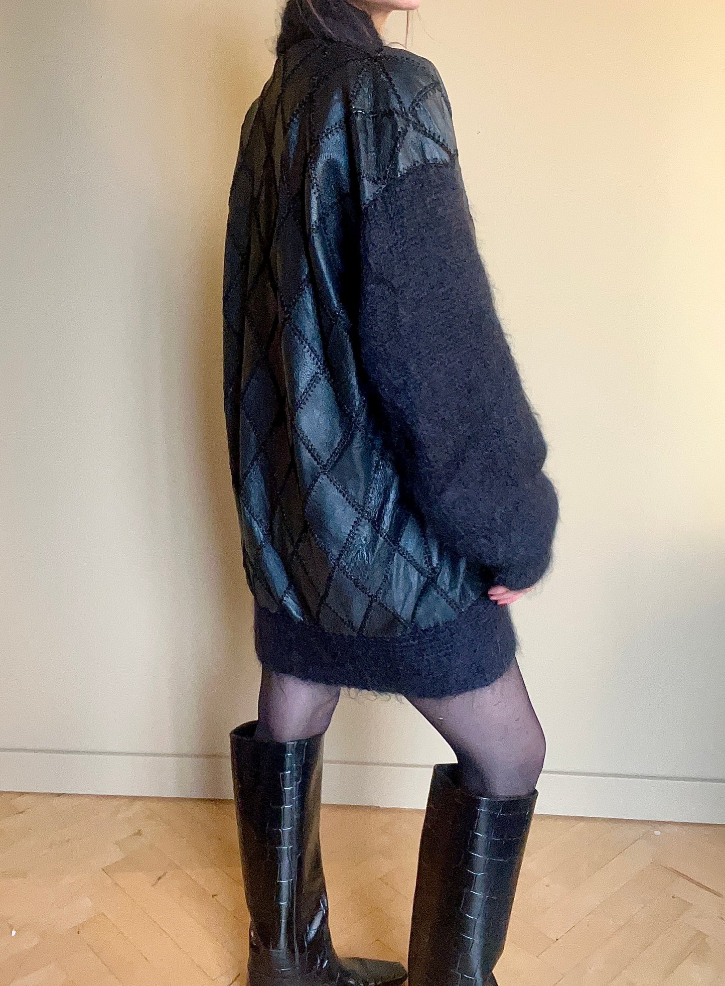 Kofta av mohair och skinn